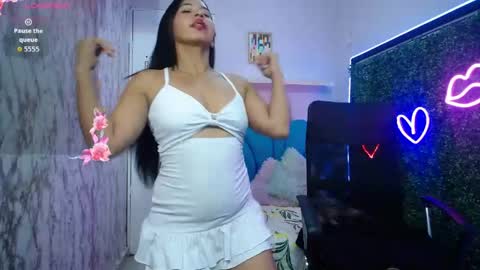 Snapshot of nicol_ross19 chatting on 28, 5, 2026 nicol_ross19 online show from 28, 5, 2026
