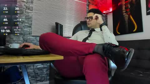 Nicolas Fellener online show from 4, 6, 2026