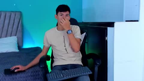 nicolastorres__ online show from 20, 2, 2026