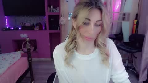 Snapshot of nicole_g0ld_ chatting on 31, 5, 2026 Nicole online show from 31, 5, 2026