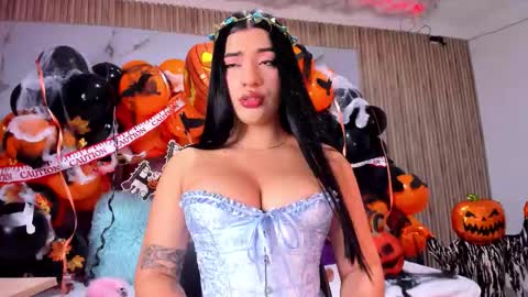 nicolee19_ online show from 31, 10, 2025