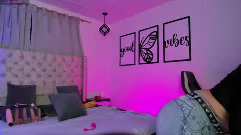 Snapshot of nicolee_millerr chatting on 14, 4, 2026 nicolee millerr online show from 14, 4, 2026