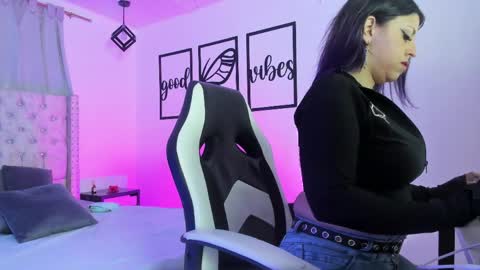 Snapshot of nicolee_millerr chatting on 27, 4, 2026 nicolee millerr online show from 27, 4, 2026