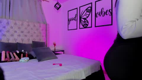 Snapshot of nicolee_millerr chatting on 21, 5, 2026 nicolee millerr online show from 21, 5, 2026