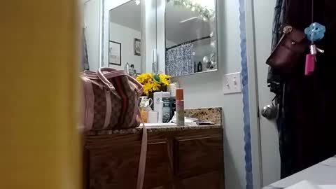 nicolelamm123 online show from 16, 4, 2026