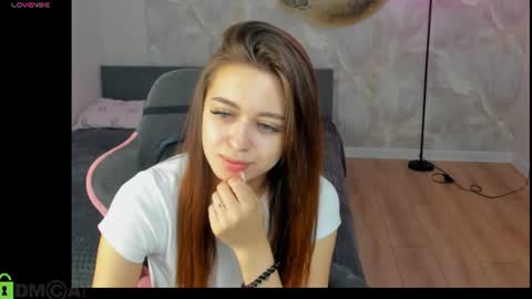 NicoleRossss online show from 2, 8, 2026