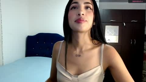 Nicole online show from 7, 7, 2026