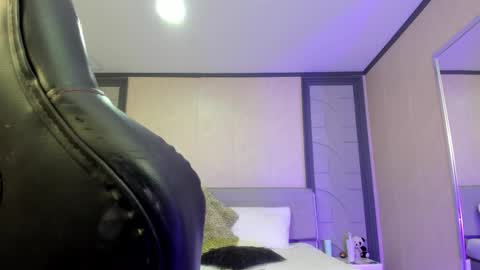 Snapshot of nicolette_white chatting on 11, 11, 2025 Call me Nicolette online show from 11, 11, 2025