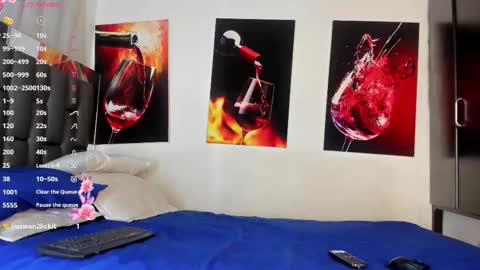 nicolle_hanks1 online show from 13, 11, 2025