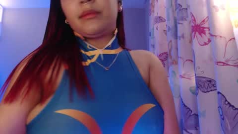 Nicolle Miley online show from 10, 4, 2026