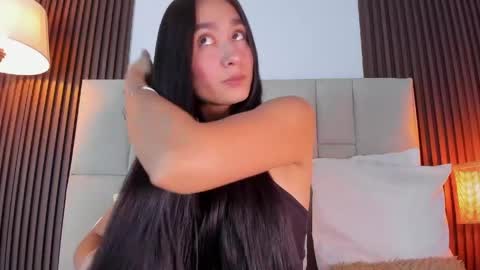 Snapshot of nicolqueen_ chatting on 23, 4, 2026 NICOL online show from 23, 4, 2026