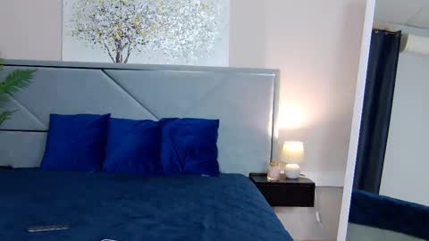 Snapshot of nicolros chatting on 27, 10, 2025 NicolRos online show from 27, 10, 2025