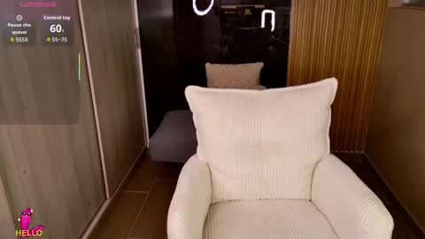 Snapshot of nicolross_ chatting on 21, 3, 2026 NicolRoss online show from 21, 3, 2026