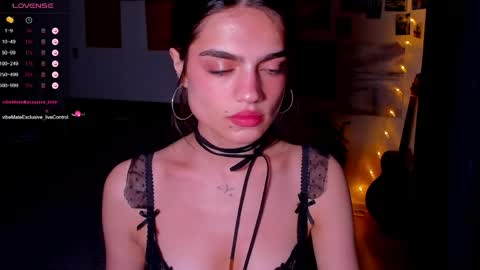 Snapshot of nightfloatt chatting on 6, 5, 2026 Daisy online show from 6, 5, 2026