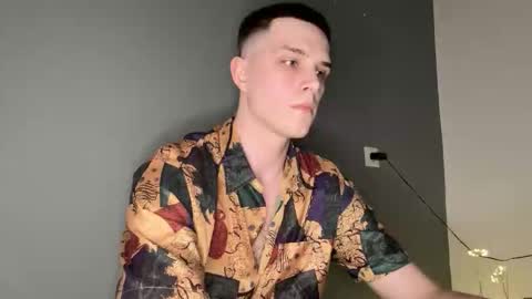 Snapshot of nightlord_x chatting on 18, 12, 2025 Max online show from 18, 12, 2025