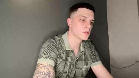 Snapshot of nightlord_x chatting on 21, 12, 2025 Max online show from 21, 12, 2025