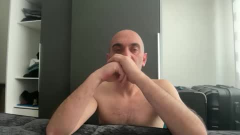 Snapshot of nightwalker06 chatting on 21, 12, 2025 nightwalker06 online show from 21, 12, 2025