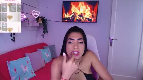 Snapshot of niickylovee chatting on 3, 2, 2026 Nicolle Bustamante online show from 3, 2, 2026