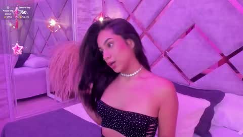 Snapshot of niicole_taylor chatting on 18, 2, 2026 Nicole online show from 18, 2, 2026