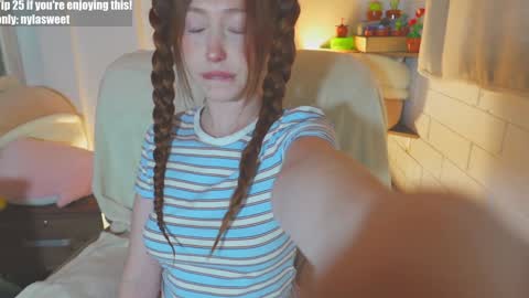 Snapshot of niilaa chatting on 10, 10, 2025 of Nylasweet online show from 10, 10, 2025