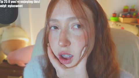 Snapshot of niilaa chatting on 21, 10, 2025 of Nylasweet online show from 21, 10, 2025