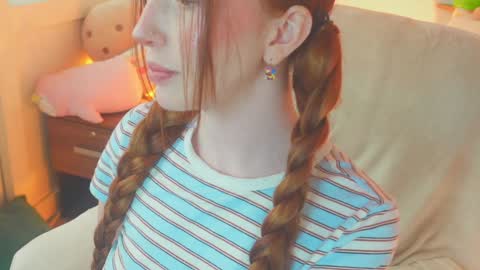 Snapshot of niilaa chatting on 12, 11, 2025 of Nylasweet online show from 12, 11, 2025