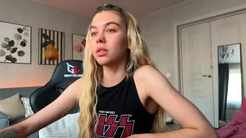 Snapshot of nika_lodge_official chatting on 16, 5, 2026 Russian sweet baby online show from 16, 5, 2026