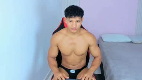 Snapshot of niki_marti chatting on 4, 8, 2026 niki online show from 4, 8, 2026
