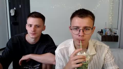 Snapshot of nikikerry_cum_ chatting on 22, 5, 2026 nikikerry_cum_ online show from 22, 5, 2026