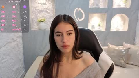 Snapshot of nikka_tx chatting on 8, 11, 2025 Online 2200 to 600 online show from 8, 11, 2025