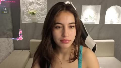 Snapshot of nikka_tx chatting on 22, 11, 2025 Online 2200 to 600 online show from 22, 11, 2025