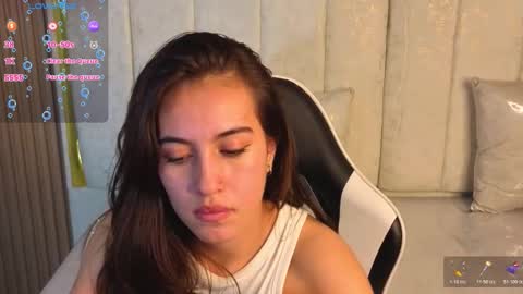 Snapshot of nikka_tx chatting on 22, 11, 2025 Online 2200 to 600 online show from 22, 11, 2025