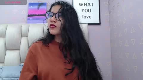 Nilly online show from 6, 12, 2024