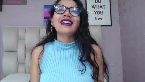 Nilly online show from 11, 12, 2024