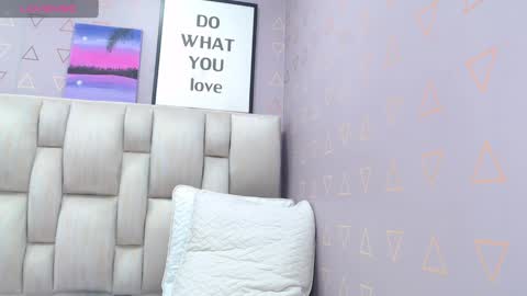 Nilly online show from 14, 12, 2024