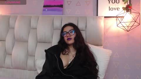 Nilly online show from 15, 12, 2024