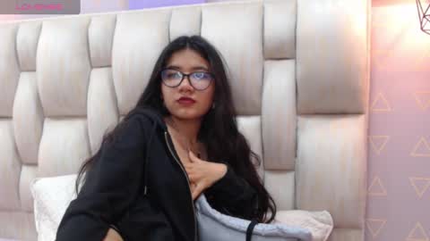 Nilly online show from 17, 12, 2024