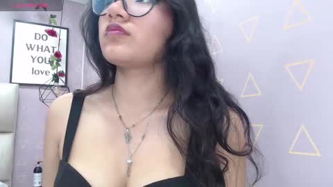 Nilly online show from 22, 12, 2024