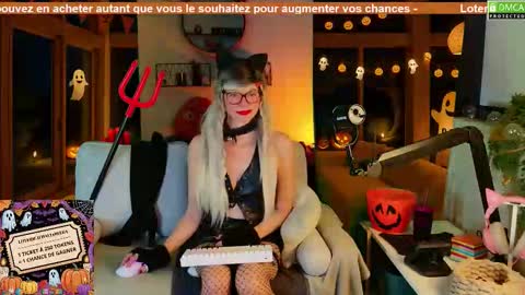 Kitty Chatte online show from 30, 10, 2025