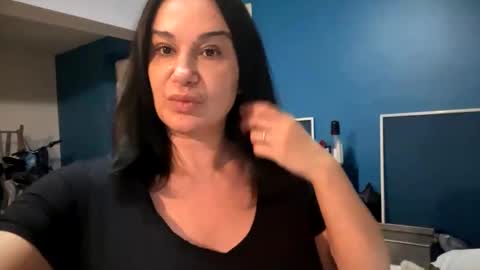 Snapshot of nikkihart3 chatting on 10, 12, 2024 Maria Vasi online show from 10, 12, 2024