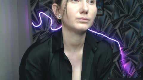 nikkikiss___ online show from 9, 4, 2026