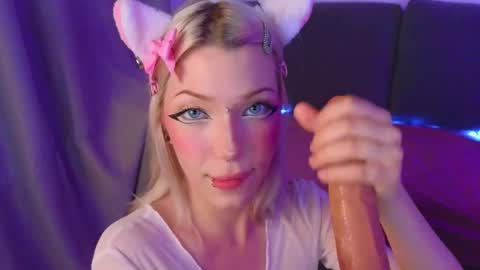 Snapshot of nikkisilk chatting on 29, 4, 2026 Stassy Krissy Aria Lina online show from 29, 4, 2026