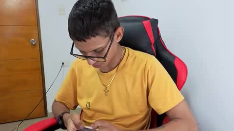 Snapshot of niklaus_wolf chatting on 25, 2, 2026 niklaus_wolf online show from 25, 2, 2026