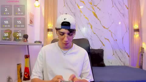Snapshot of nikolay_gregori chatting on 26, 4, 2026 online show from 26, 4, 2026