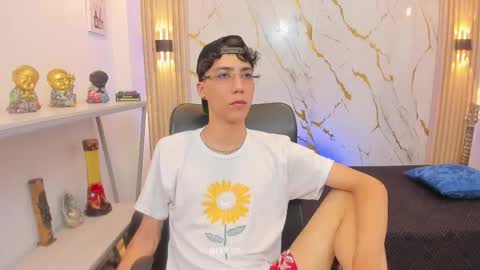 Snapshot of nikolay_gregori chatting on 29, 5, 2026 online show from 29, 5, 2026
