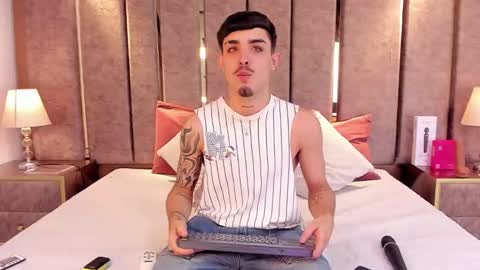 Niko Stone online show from 20, 5, 2026