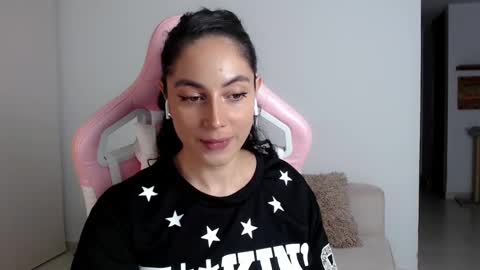 niky_blue online show from 5, 2, 2025