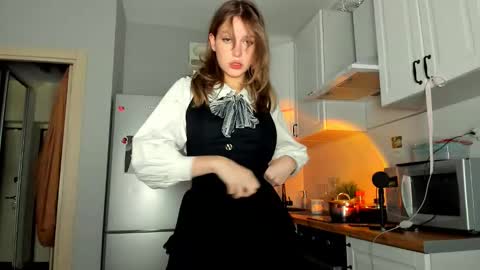 Veronica online show from 5, 2, 2025