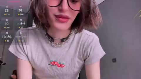 Snapshot of niky_long chatting on 13, 6, 2026 Niky online show from 13, 6, 2026