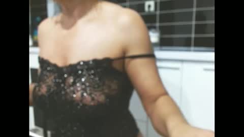niky_sweet19 online show from 5, 11, 2025